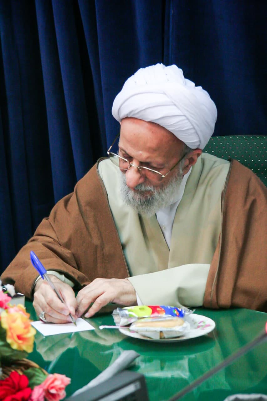 تصویر باکیفیت علامه محمدتقی مصباح یزدی